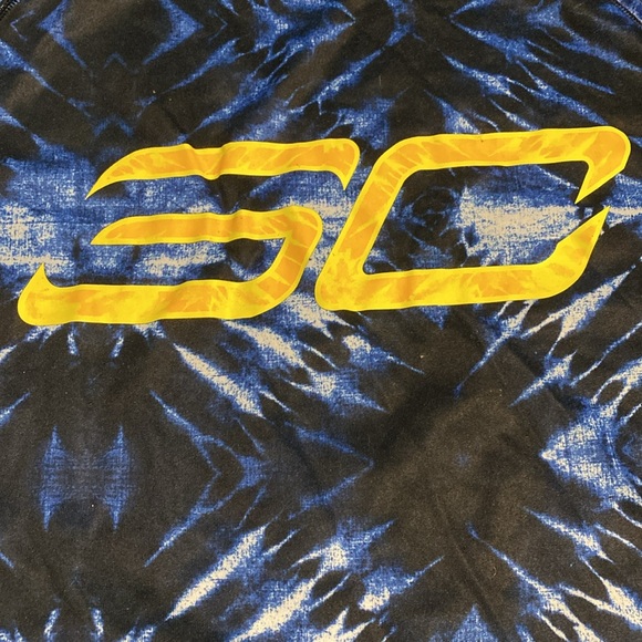 EUC Under Armour Tee - Picture 3 of 12